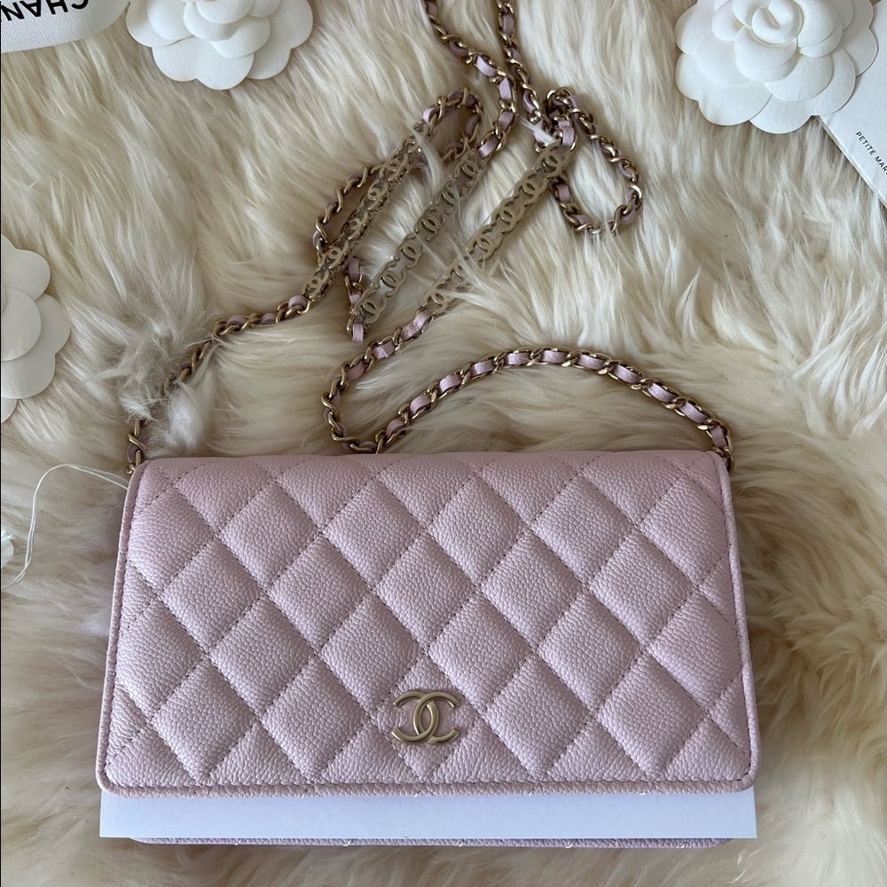 ❌not for sale ❌ NEW 22P Chanel Light Pink Caviar Wallet On Chain 🌸💕